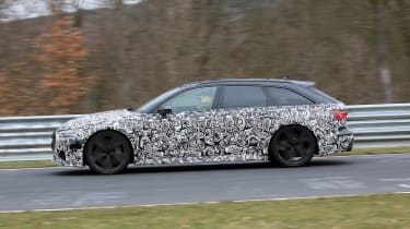 Audi RS6 Avant spied 2019 (body-on) - side