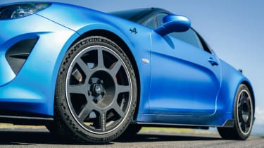 Alpine A110 R side