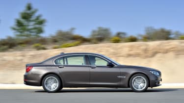 BMW 7-series facelifted