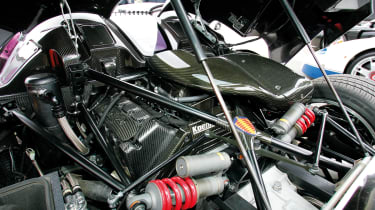Koenigsegg CC8 engine