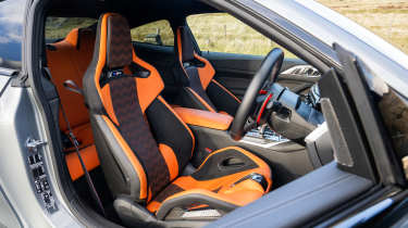 BMW M4 – seats