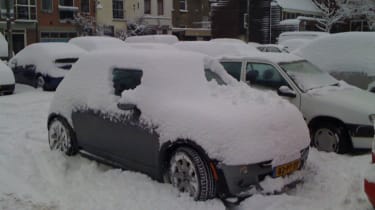 Mini Cooper S in snow