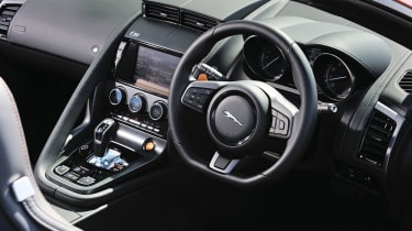 Jaguar F-type V8 S interior