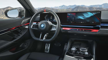 BMW i5 – dashboard