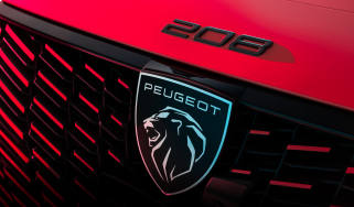 Peugeot 208 GTi teaser SJ
