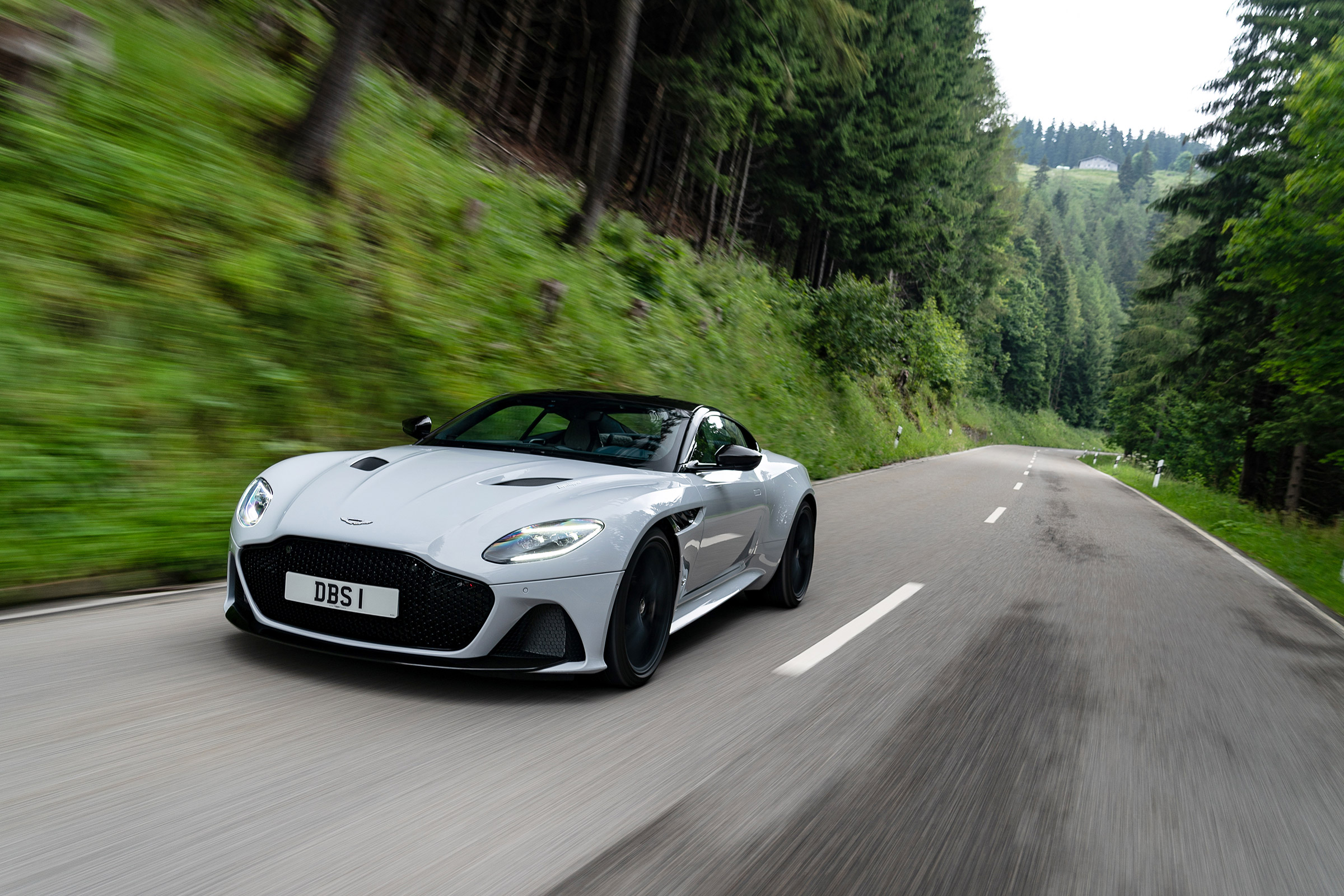 New Aston Martin DBS Superleggera review – a mighty V12 GT with