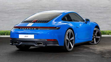 Porsche 911 deal 2025