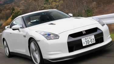 Nissan GT-R