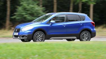 Suzuki SX4 S-Cross boost blue