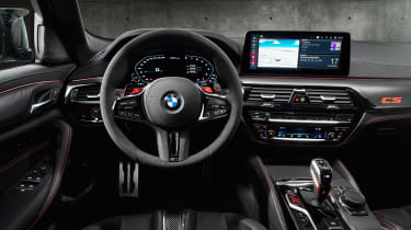 BMW M5 CS - dash