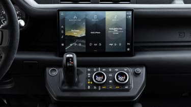Land Rover Defender V8