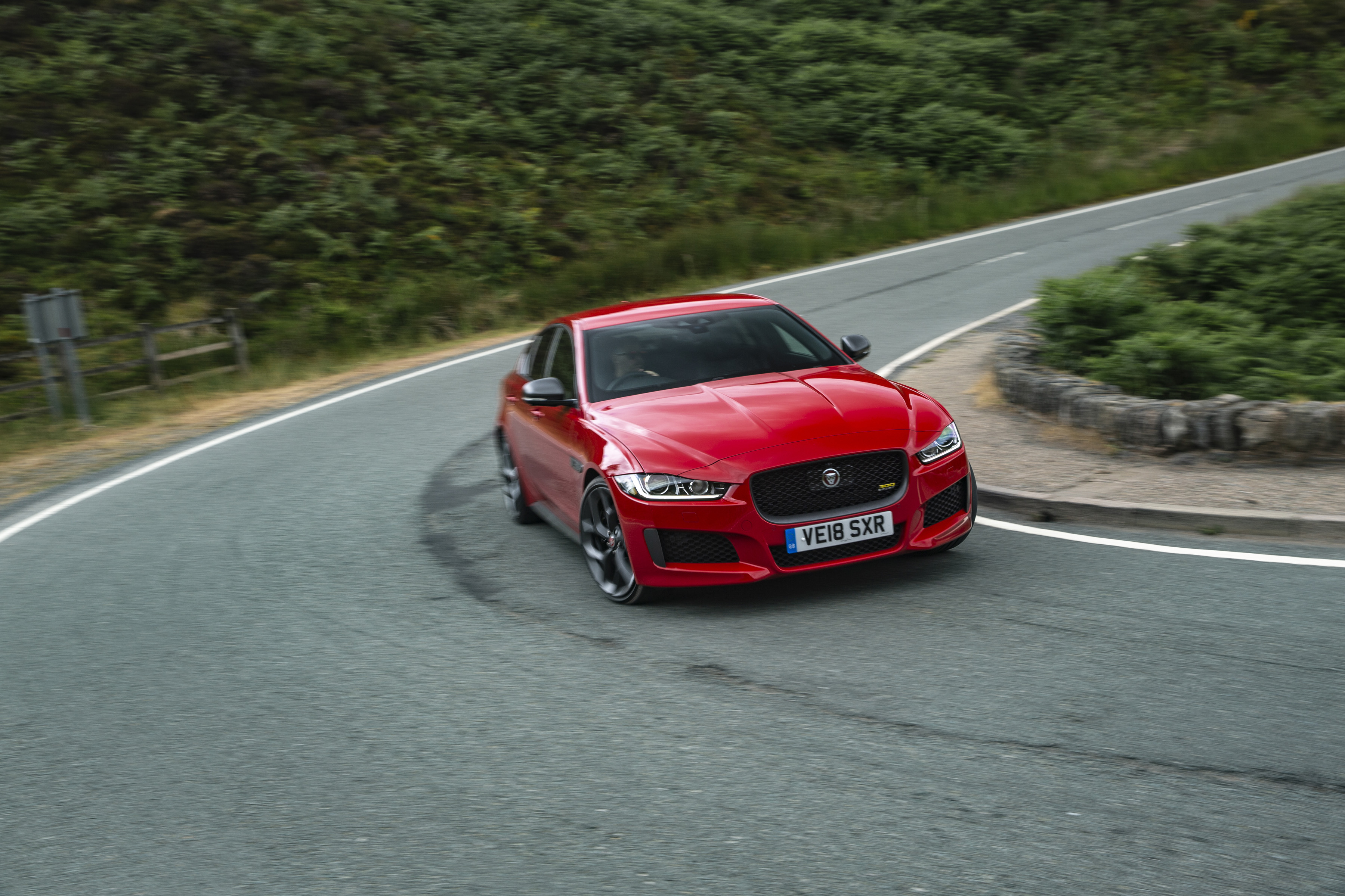 2018 Jaguar Xe 300 Sport Review Finally The Xe Weve Been Waiting For ...