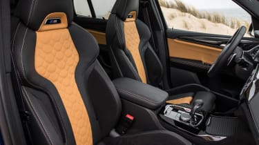 BMW X3M Competition 2022 – seats