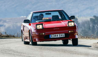Toyota MR2 – front
