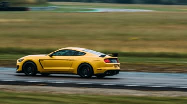 Ford Mustang Shelby GT350R - Side