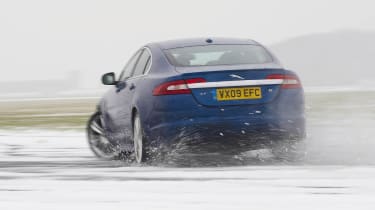 Jaguar XFR winter tyre test