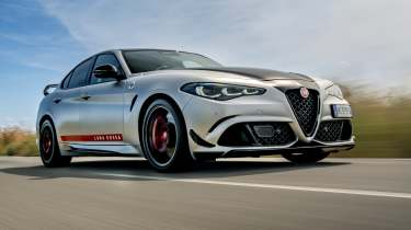 Alfa Romeo Giulia Quadrifoglio Luna Rossa