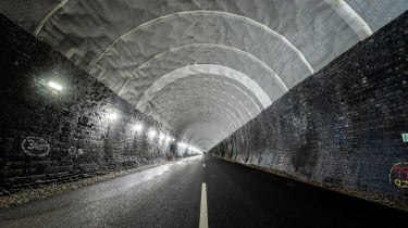 Catesby Tunnel – roof