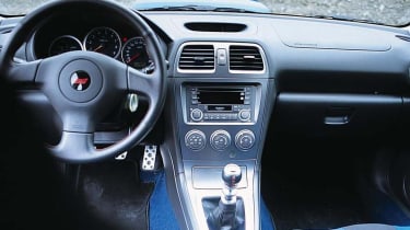 Subaru Impreza WRX STI MY05 – interior