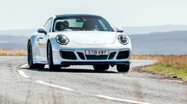 Porsche 911 Carrera GTS