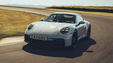 Porsche 911 GTS – front