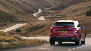 Audi Q8 – rear