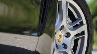 Porsche Panamera S wheel