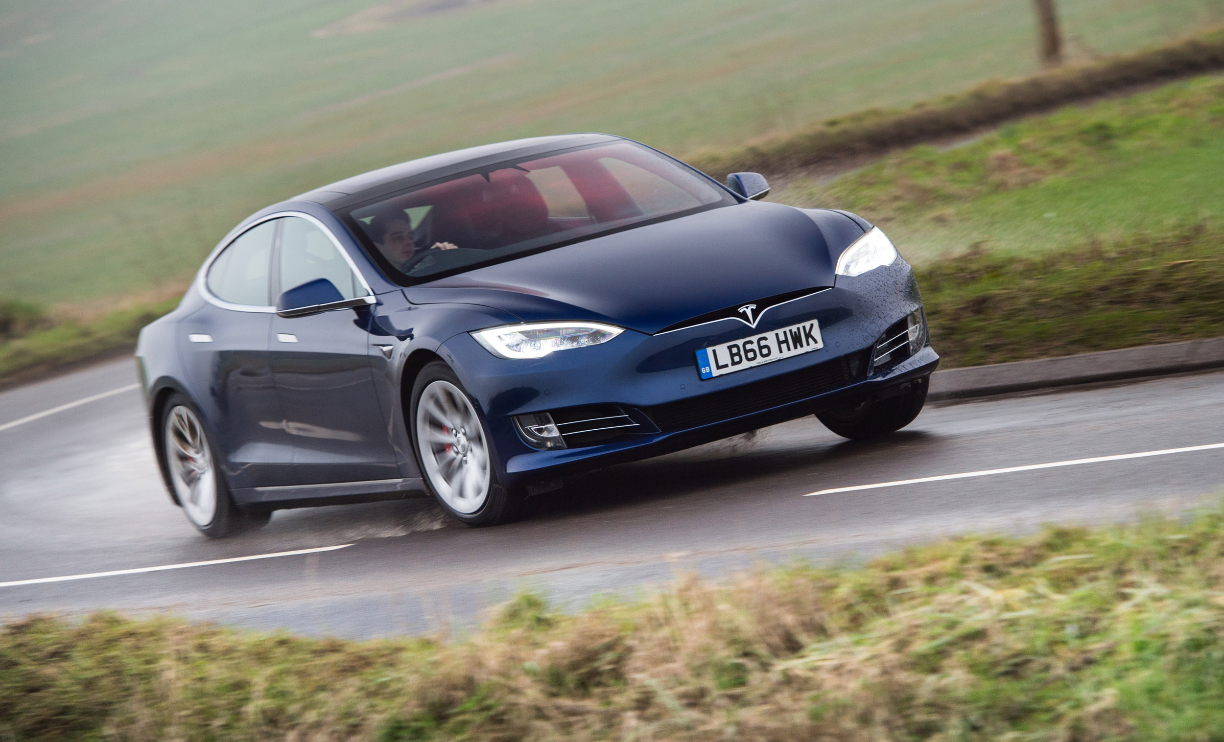 Tesla Model S Review Prices Specs And 0 60 Time Evo