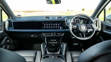 Porsche Cayenne – interior