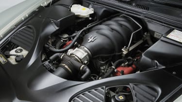 Maserati Quattroporte engine