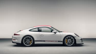 911 r