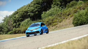 Renault Zoe E-Sport - front cornering