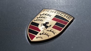Porsche 911 Carrera S v Morgan Plus 8