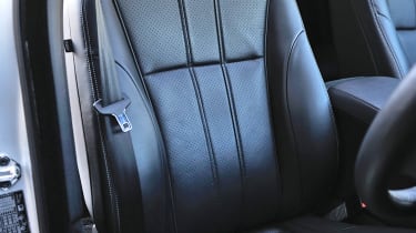 2013 Jaguar XJ Supersport front leather massage seat