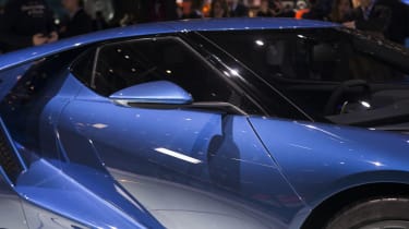 2016 Ford GT - door