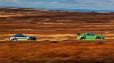 Porsche 911 GT3 RS (991.2) v Mercedes-AMG GT R Pro