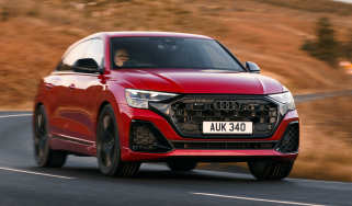 Audi Q8 – front