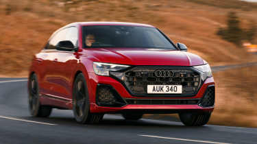 Audi Q8 – front