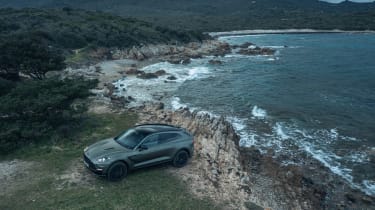 Aston Martin DBX707 – scenic