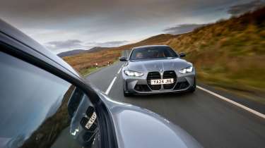 BMW M4 v Porsche 911
