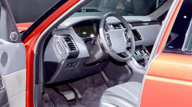 2014 Range Rover Sport preview video interior dashboard