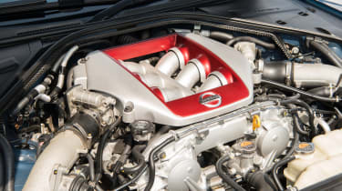 Nissan GT-R - engine
