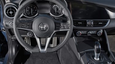 Alfa Romeo Giulia - Interior