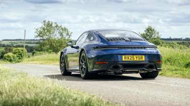 Porsche 911 Carrera T – rear