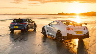 Megane RS and GTR Nismo car pictures