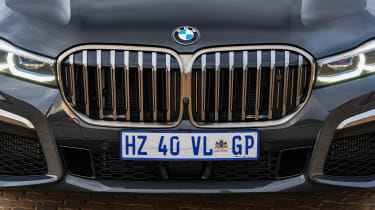 BMW M760Li – grille
