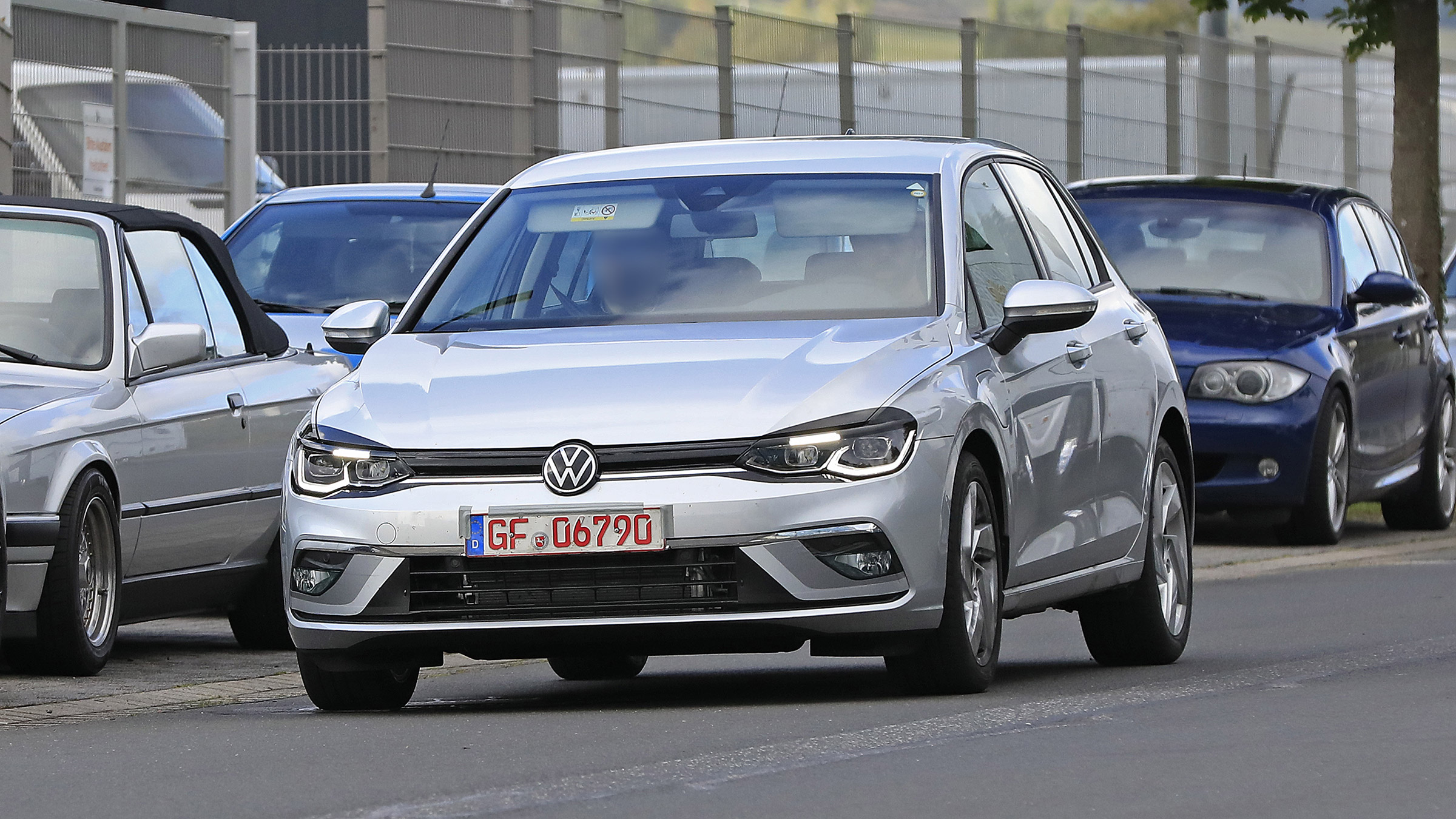 Volkswagen Golf Mk8 spied near-free of camouflage before October debut ...