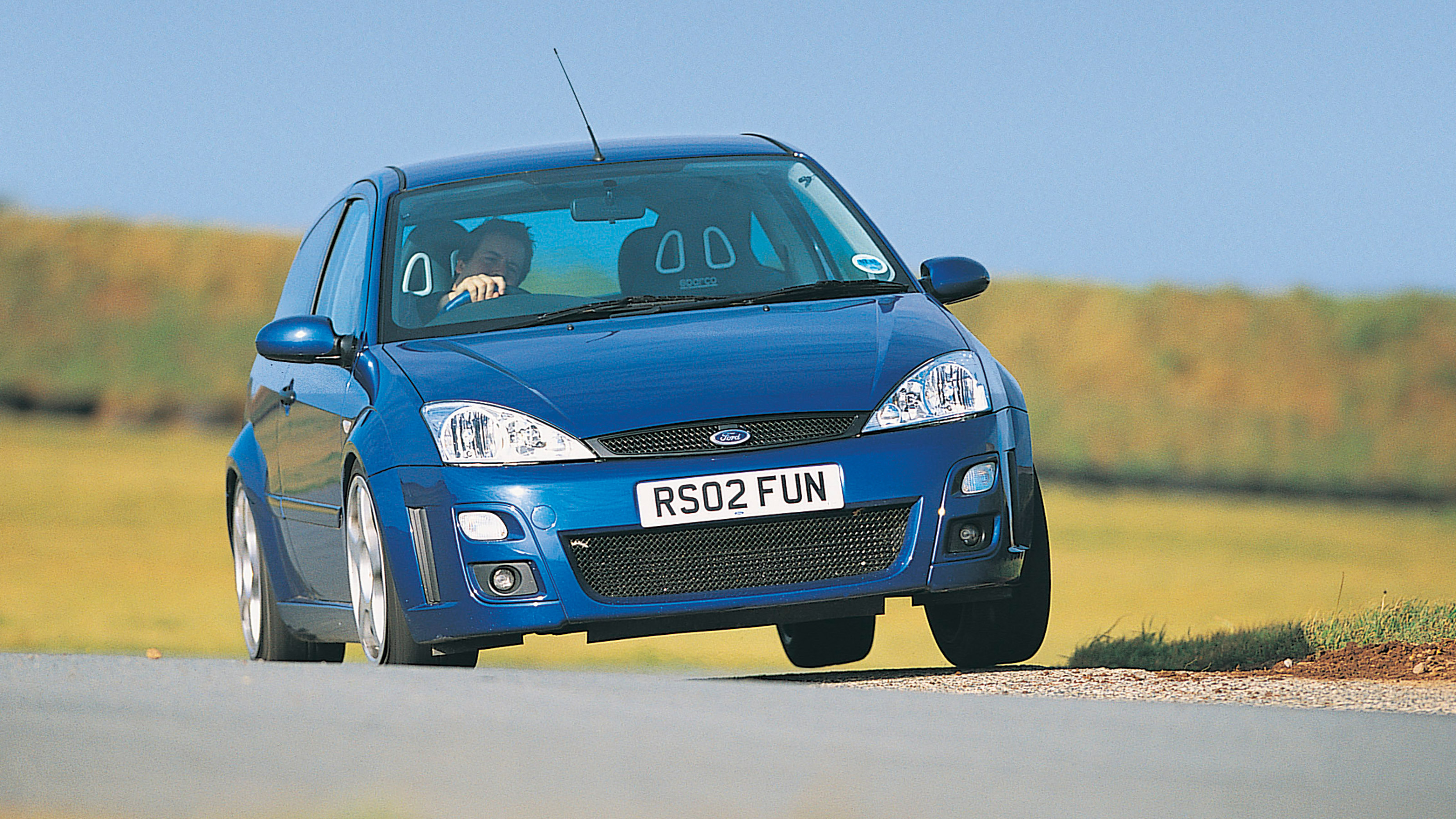 Ford Focus Rs Mk1 – Review, History, Prices And Specs | Evo