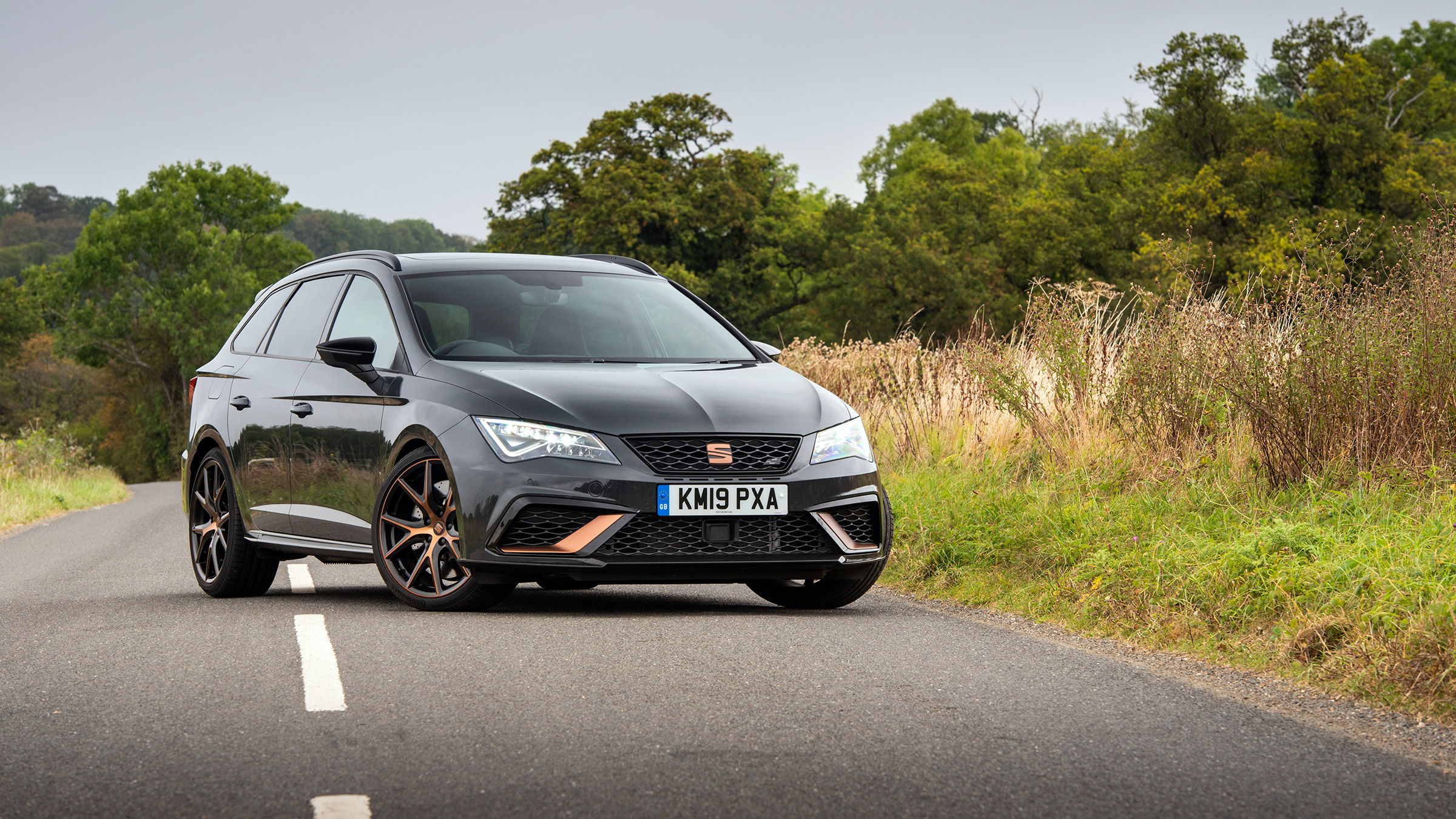 The new Seat Leon Cupra R is here